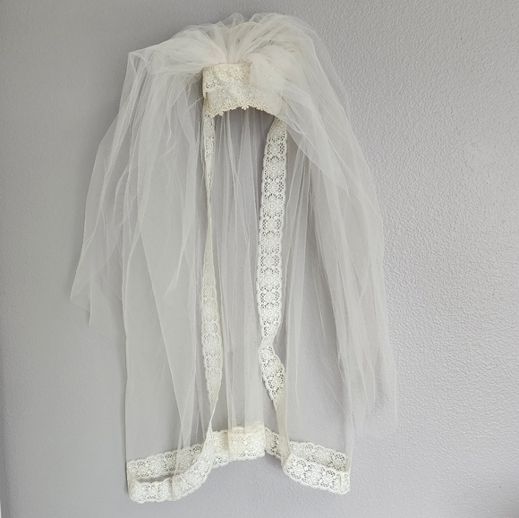Lorrie Deb Vintage 60s Wedding  Dress/ 5/6 (S) - Picture 4 of 15